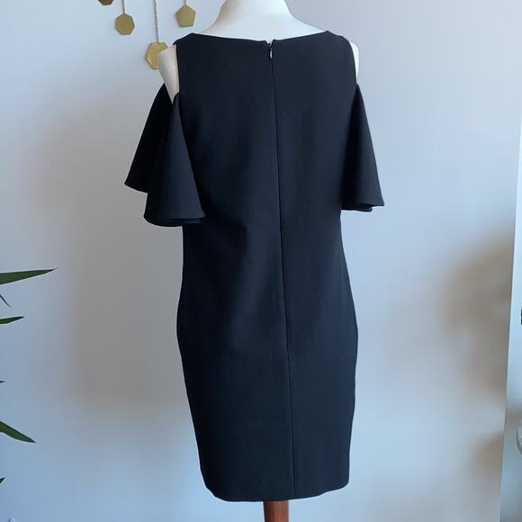 Chelsea28 Small Black Cold-Shoulder Ruffle Short Sleeve Shift Mini Dress - Picture 6 of 8